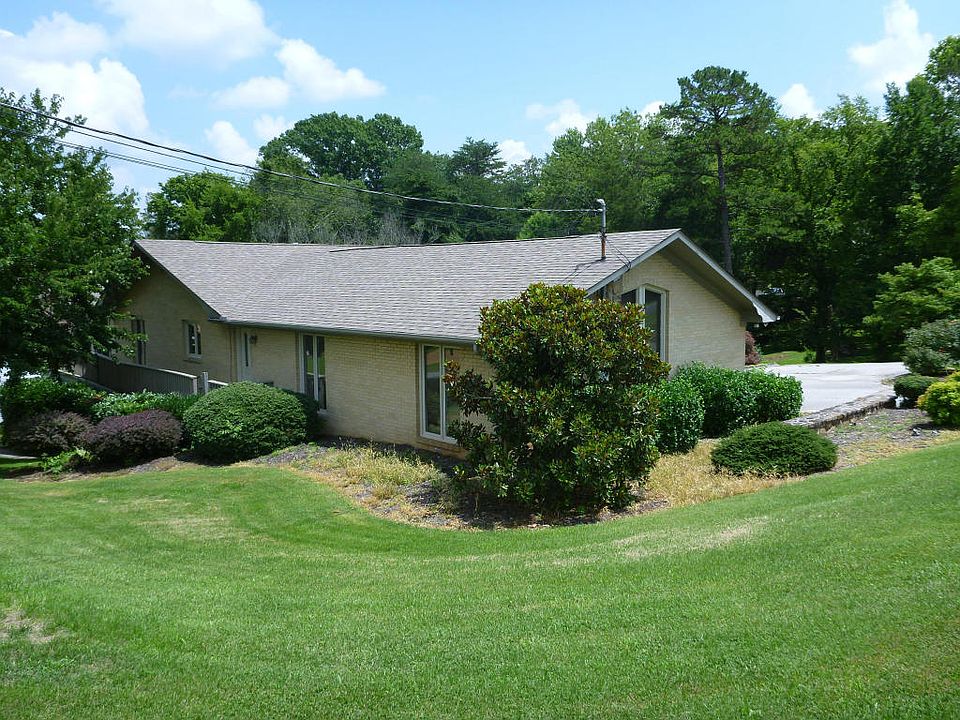 1st image of 6904 Beaver Brook Dr
