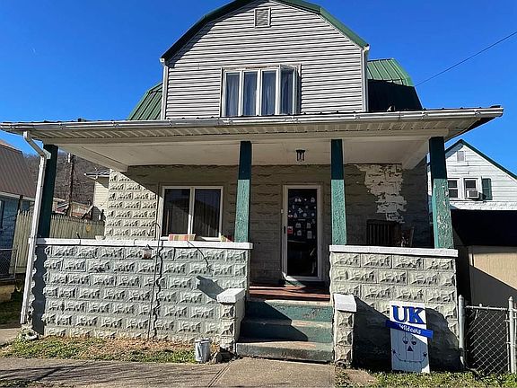 3rd image of 1525 W 4th Ave