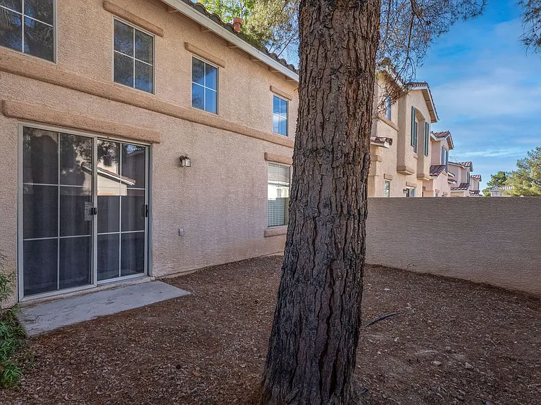 9688 Belle Regal St — Photo 3