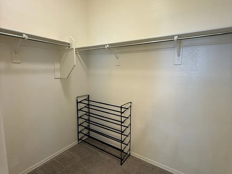 2658 S Harmony Ave — Photo 13