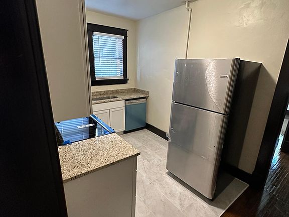 5th image of 2306 Belmont Blvd APT 3