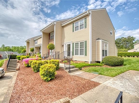 5th image of 983 Surry Ln