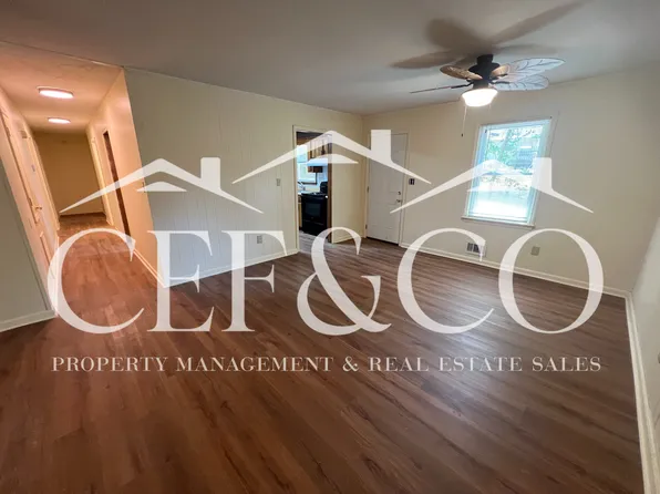 13 Willow Pines Ct, Spartanburg, SC 29303