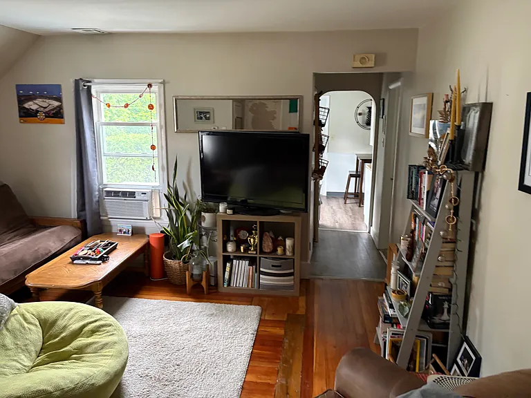 1064 Main St #2 — Photo 6