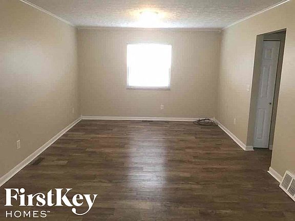 4th image of 1043 Beddingfield Pl