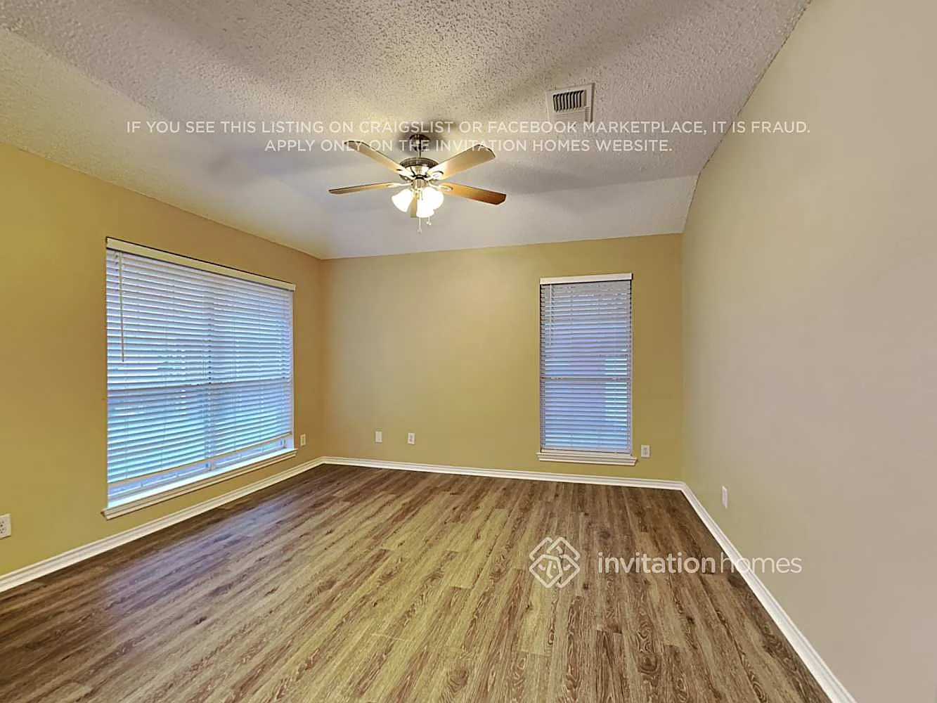 5601 Heatherglen Ter Fort Worth, TX 76179 — Photo 3