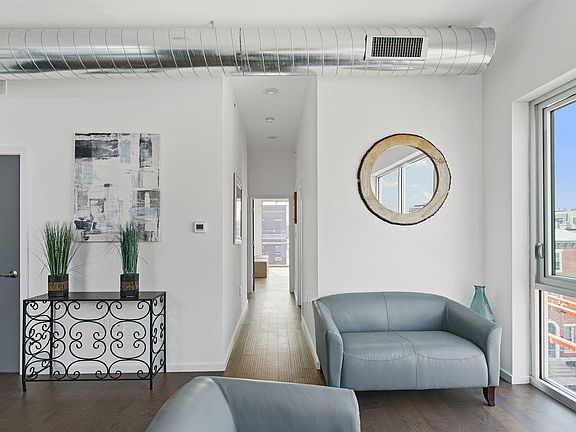 5th image of 1235 N Franklin St #4