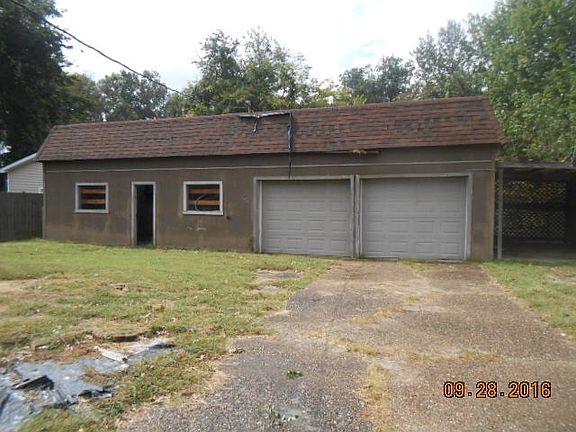 3rd image of 1759 S Weinbach Ave