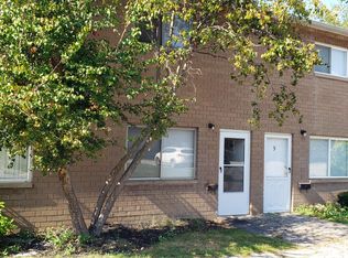 797 Babbitt Rd APT 8, Euclid, OH