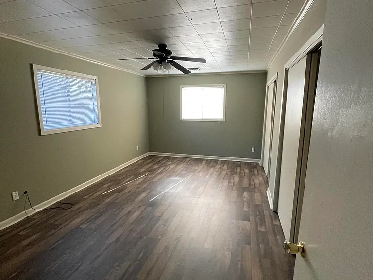 108 Ray Ave — Photo 7