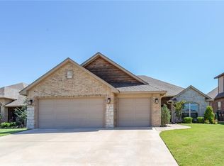 18308 Bridlington Dr, Edmond, OK 73012