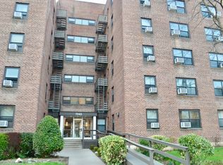 73-63 Bell Blvd APT 3L, Oakland Gardens, NY