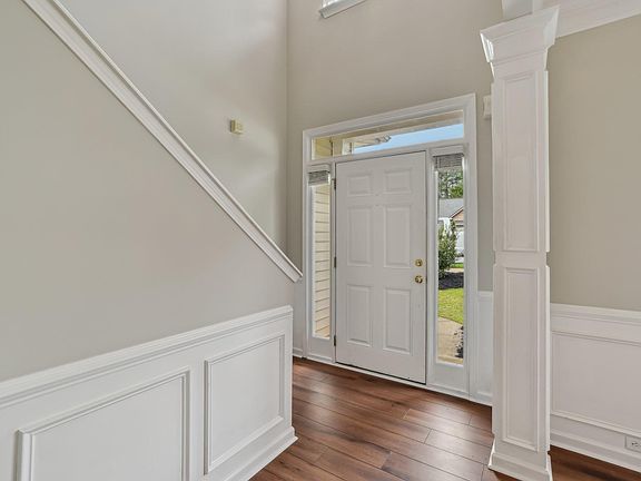 5th image of 17 War Admiral Way
