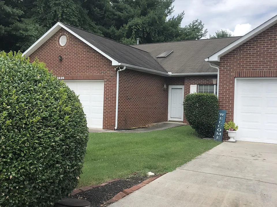 4424 Greenfern Way