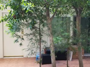 8787 Shoreham Dr APT B5, West Hollywood, CA 90069