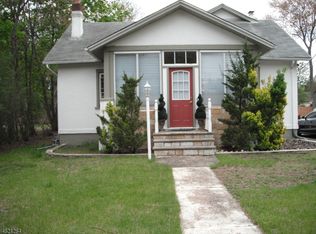 25 Valley Rd, Lincoln Park, NJ 07035