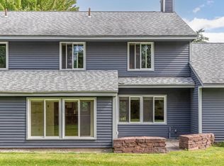 175 Creekside Dr, Shelburne, VT 05482