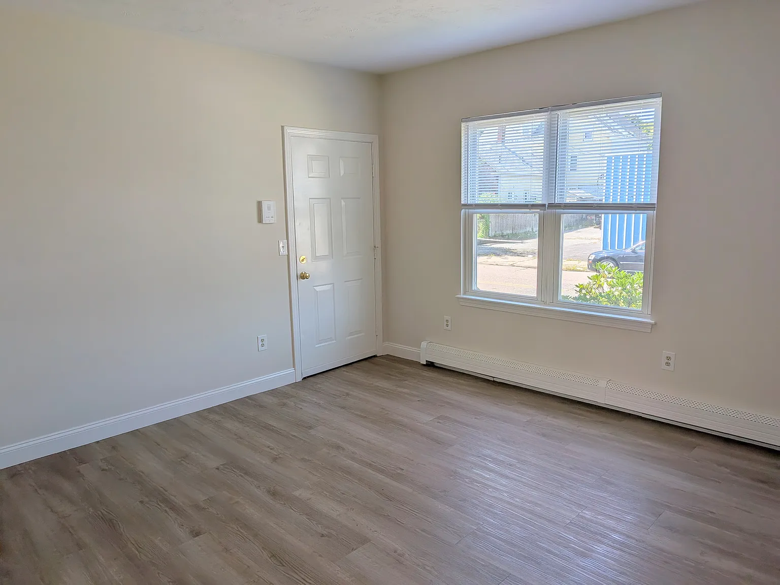 2 bed, 650 sqft, $1,850 — Photo 2