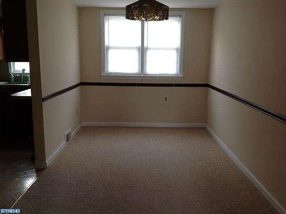 4th image of 2216 Ardmore Ave