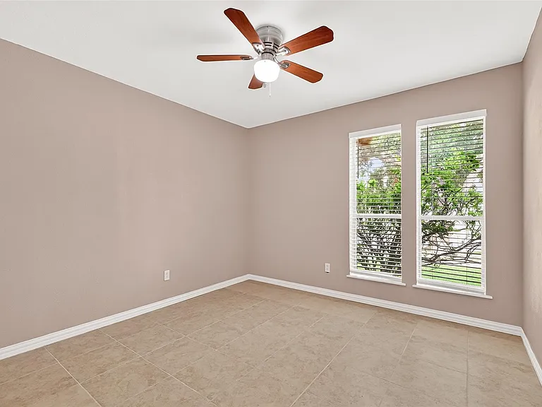 7403 Shady Vale Ln — Photo 33