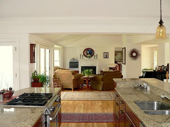 2nd image of 70 Church St