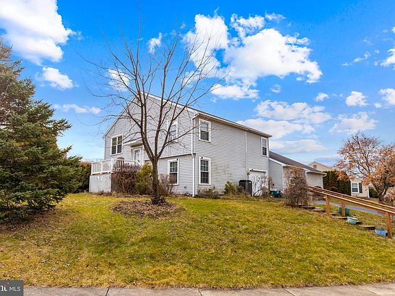 2nd image of 213 Halsey Ave