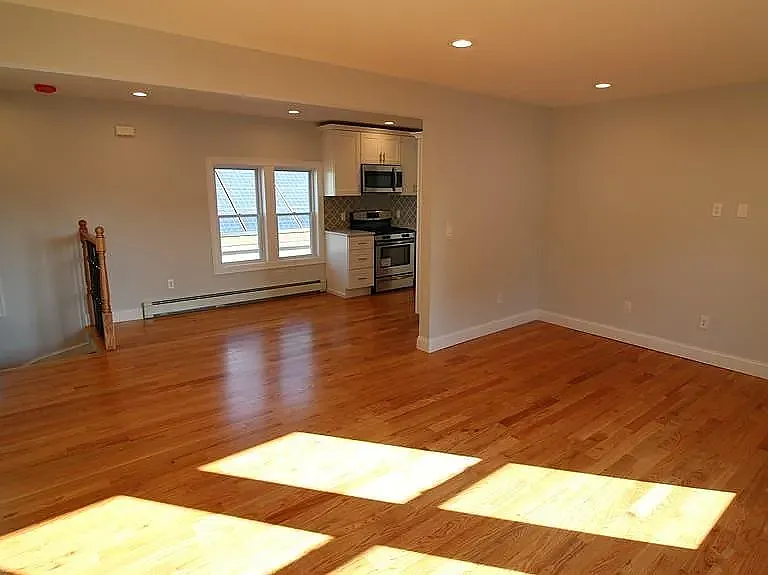 147 Springvale Ave #2 — Photo 14