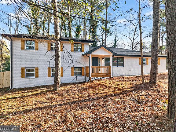 2nd image of 2497 Glenrock Dr