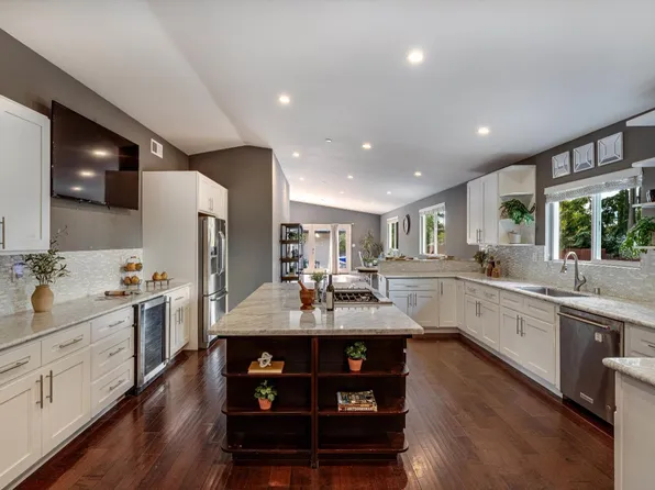 15 Julian Avenue, Napa, CA 94559