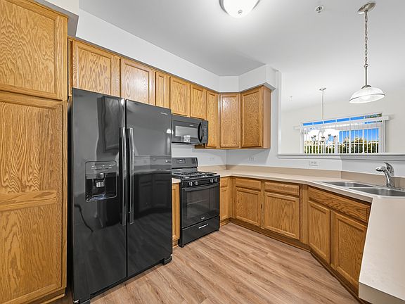 2nd image of 3933 Havenhill Ct