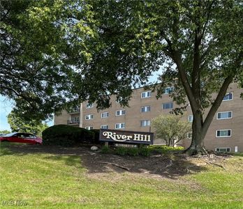 20333 Detroit Rd APT 412, Rocky River, OH, 44116