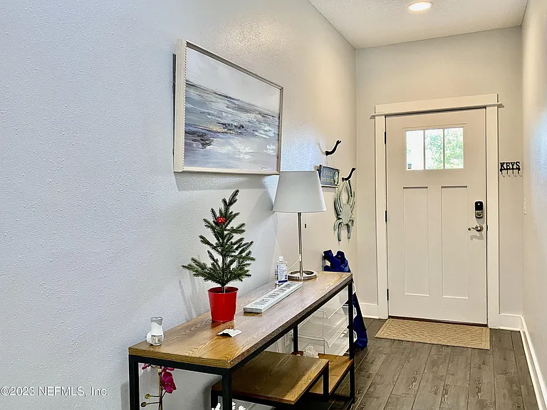 420 5th Ave S — Photo 3