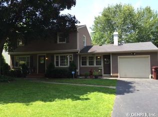 25 Barlow Dr, Rochester, NY 14626