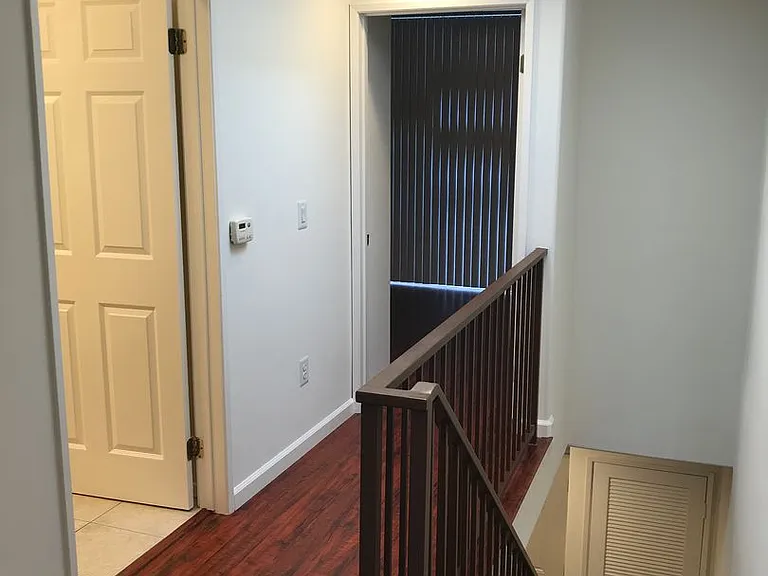 5330 Satsuma Ave — Photo 11