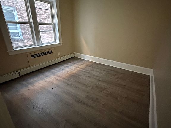 5th image of 21 Rutledge Ave Floor 1