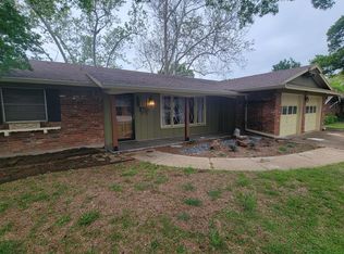 7013 Pinon St, Fort Worth, TX 76116