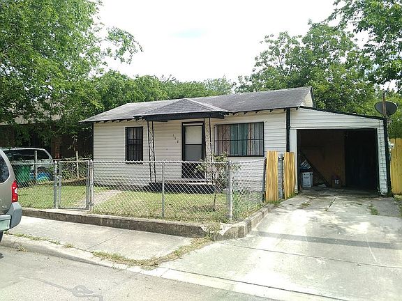 4th image of 158 Ardmore St
