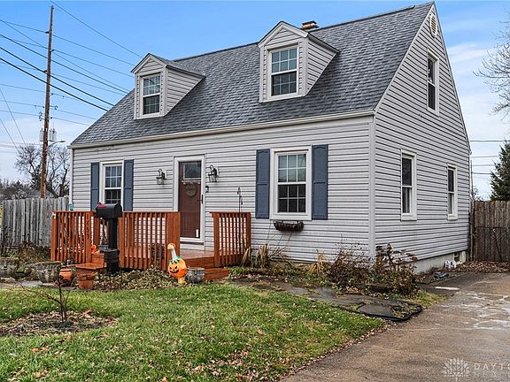 4th image of 1853 Rainbow Dr
