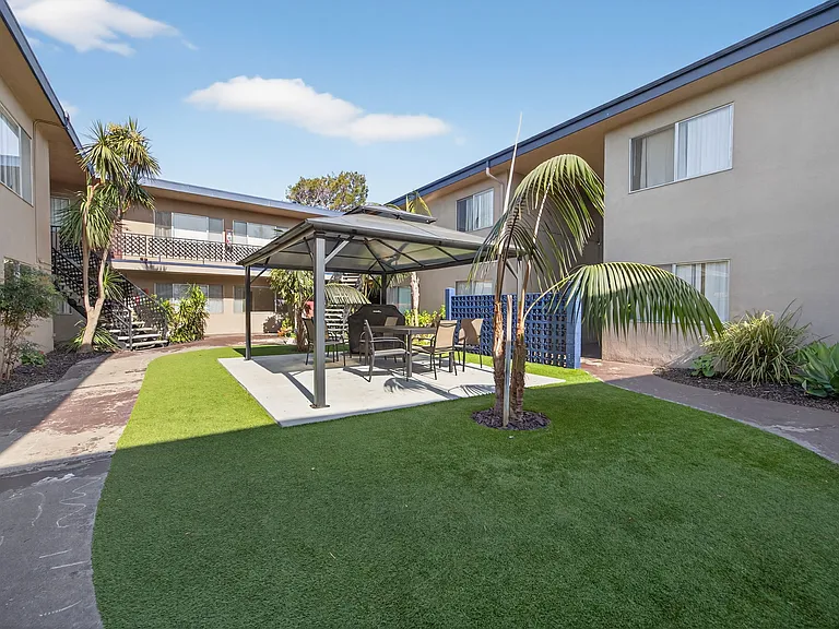 540 W Channel Islands Blvd #2 — Photo 16