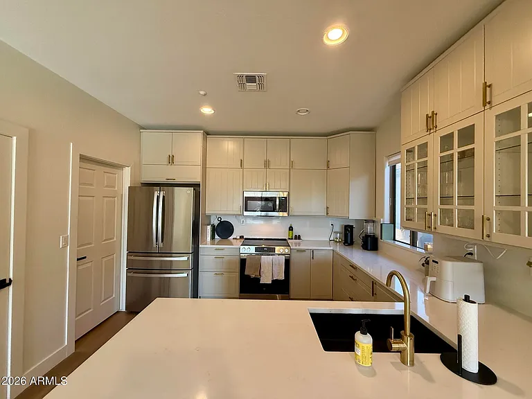 1839 W Owens Way — Photo 7