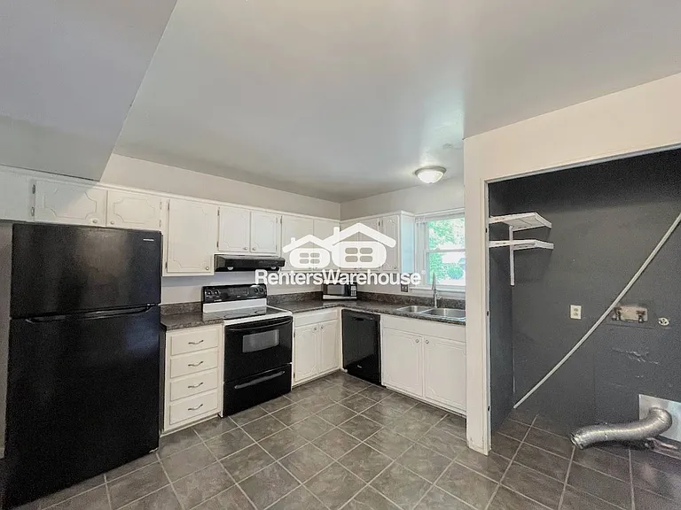 5629 Banbury Ct — Photo 7