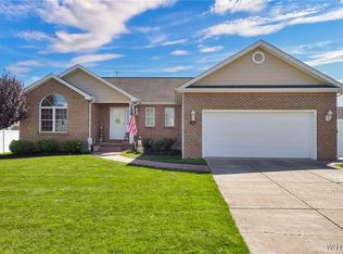39 Conner Dr, West Seneca, NY 14224