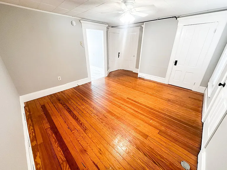 320 Lowell St #2 — Photo 14