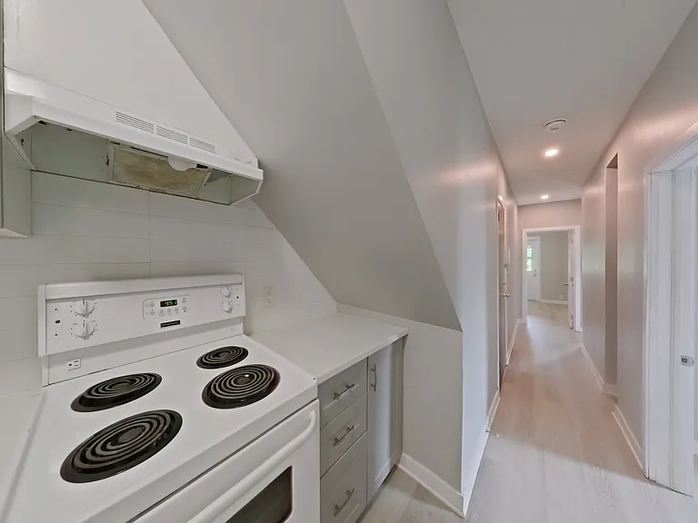 92 Marlborough Ave #3 — Photo 6