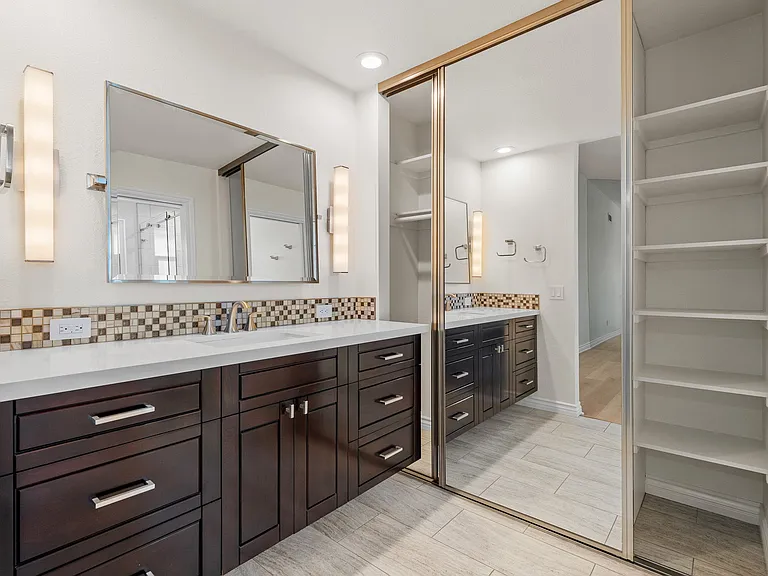 13254 Tiverton Rd — Photo 20