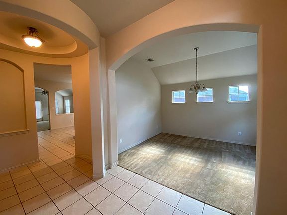 5th image of 5121 Hidden Knolls Dr