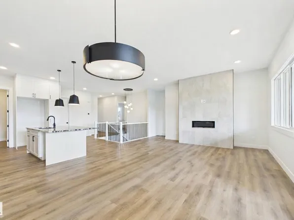 593 Genesis Wynd, Stony Plain, AB T7Z 0G6