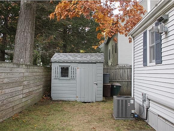 2nd image of 14 Glen Rd