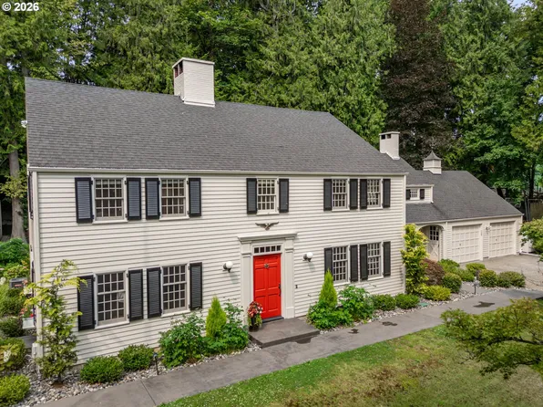 7330 SW Dogwood Pl, Portland, OR 97225
