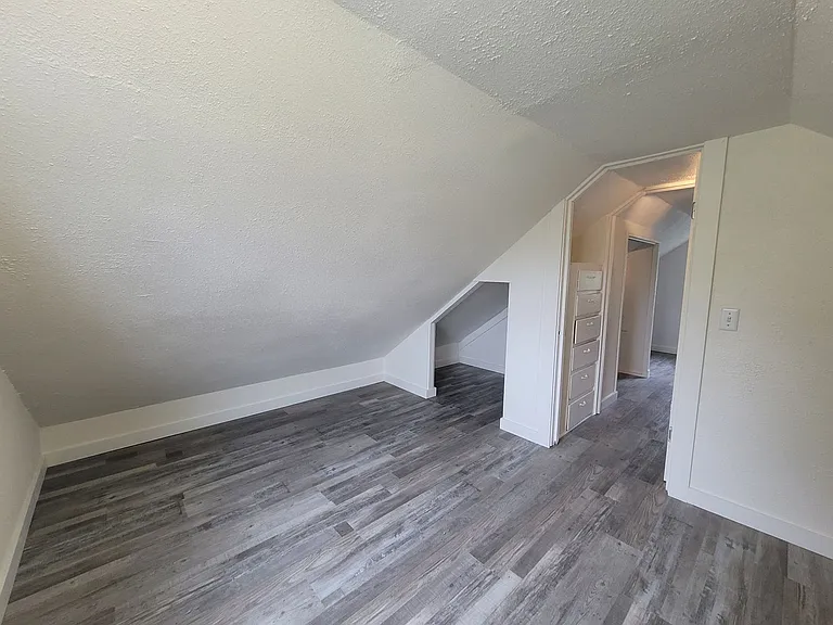 1395 Rainbow Dr — Photo 9